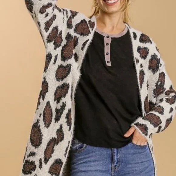 Umgee animal print fuzzy long open front cardigan - Picture 5 of 5